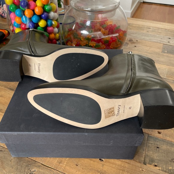 Theory NWT gloss slit boot in olive green - Picture 7 of 8